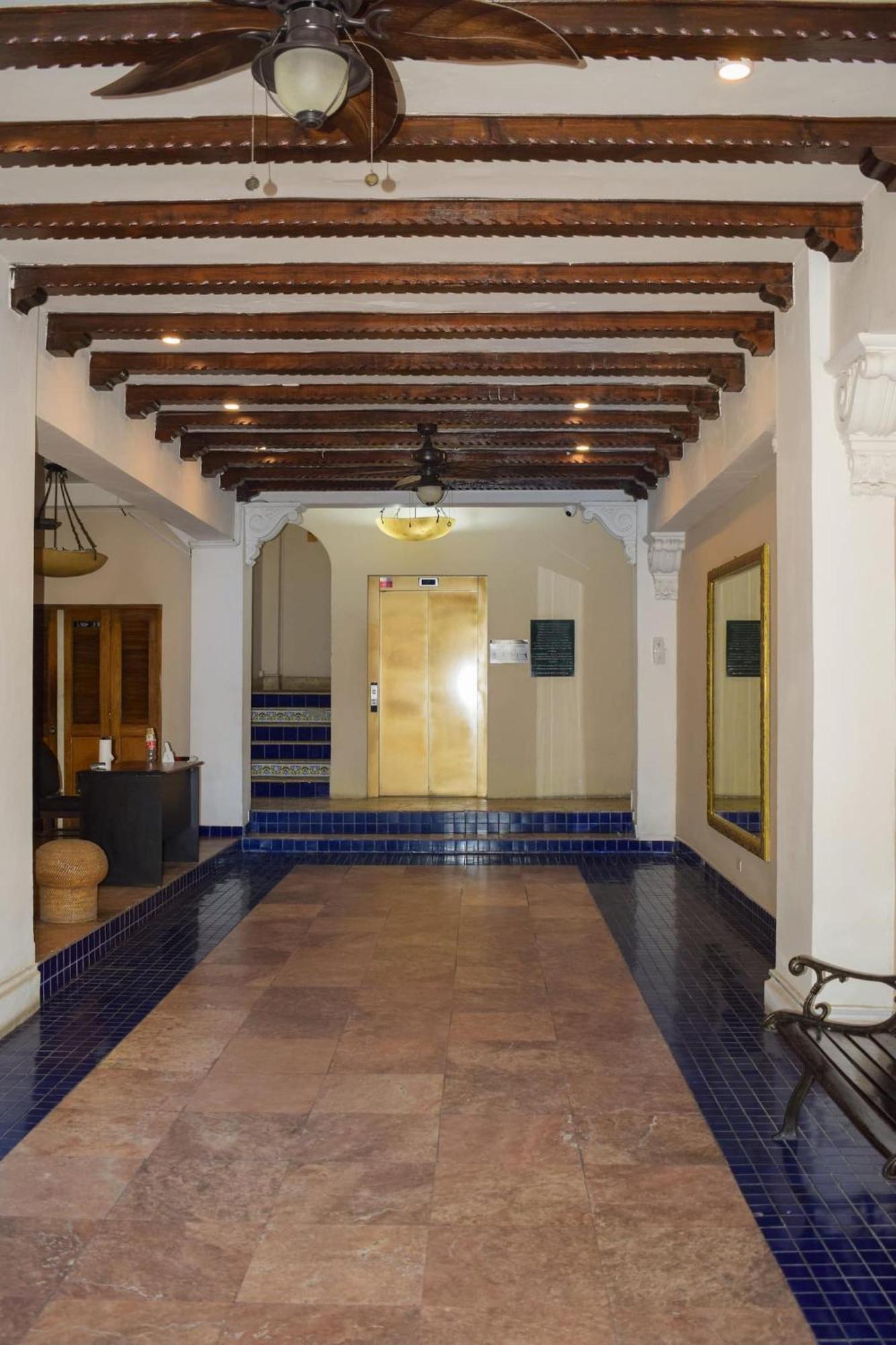 Best Location - Spacious And Fancy Apt Panamaváros Kültér fotó